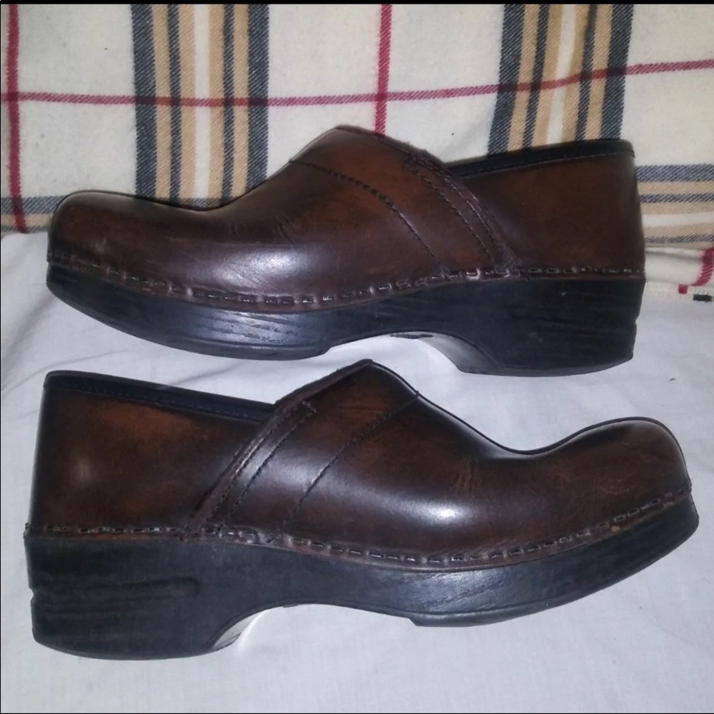 Dansko Professional Chocolate Brown Clogs